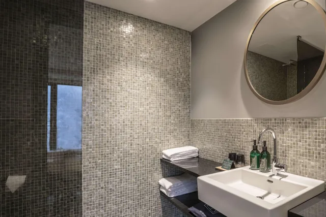غرفة بسرير كينج بإطلالة، Hotel Norge By Scandic 4/4