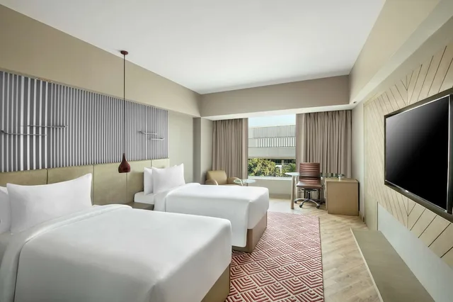 غرفة سوبيريور بسرير كينج، Radisson Hotel Sector 29 Gurugram 2/5