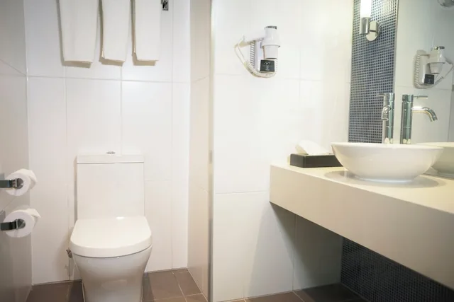 غرفة قياسية بسريرين منفصلين، Holiday Inn Express Port Moresby 3/4