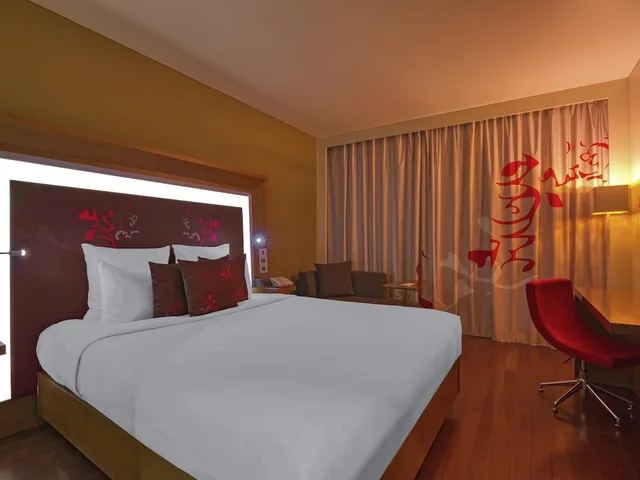 غرفة بريميير بسرير كينج، Novotel Bengaluru Outer Ring Road (ex Novotel Bengaluru Techpark) 8/10