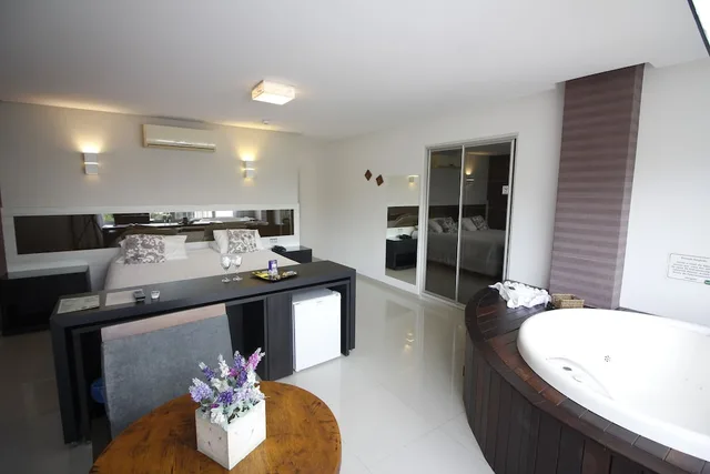 Luxury, Suite, King Bed, Hot Tub, Reserva Praia Hotel 1/2