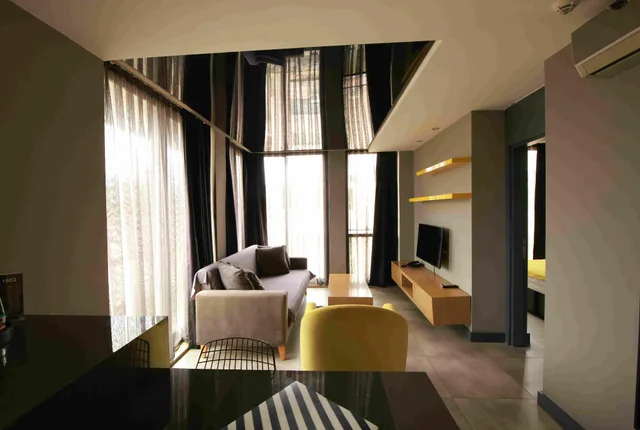 جناح سوبيريور بسرير كينج مع أريكة، Loft 1502 1/3