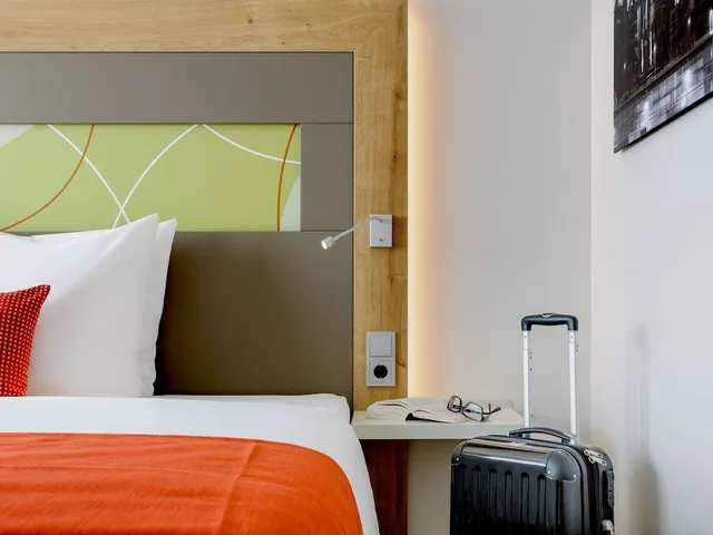 غرفة بريفيليج بسرير مزدوج مع أريكة، Mercure Hotel Saarbrucken City 3/5