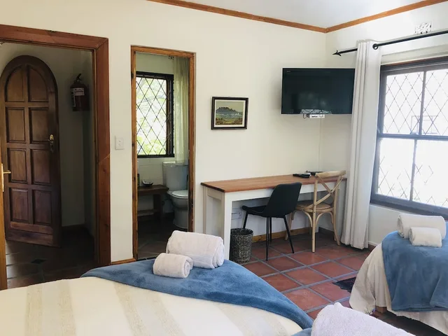 غرفة ثلاثية، 10 Alexander B&B 2/2