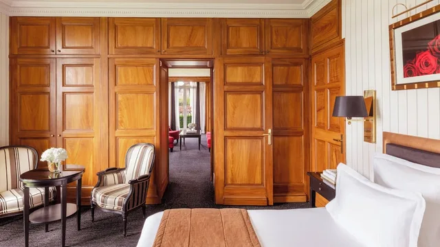 جناح ملكي بسرير كينج، Hotel Barriere Le Royal Deauville 1/1