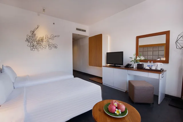 غرفة سوبيريور بسرير كينج، THE 1O1 Bali Fontana Seminyak 3/8