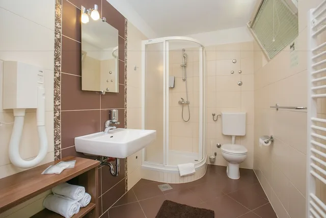 Superior, Triple, Twin Beds, Garden View, Sofa, Plitvice Holiday Resort 7/9