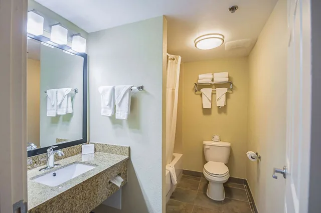غرفة بسريرين كوين، Quality Inn & Suites Hagerstown 4/4
