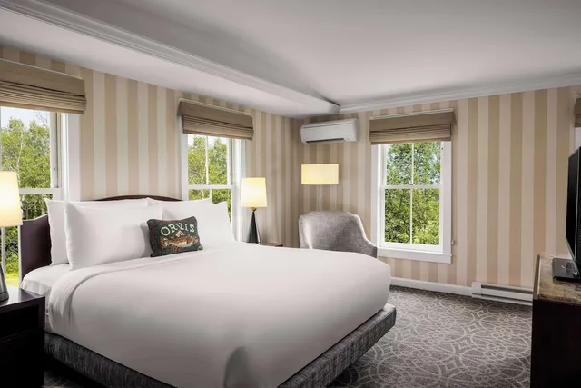 2 Bedrooms, Premier, Suite, 2 King Beds, Sofa, Inns At The Equinox 1/3