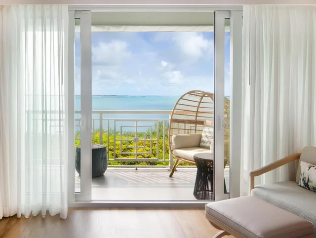 Palm, Suite, King Bed, Water Front, Sofa، Baker's Cay Resort Key Largo, Curio Collection by Hilton 8/8