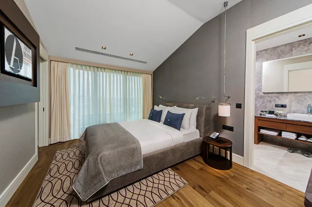 Golden Horn Suite with Bosphorus view، Arts Hotel Istanbul 1/2
