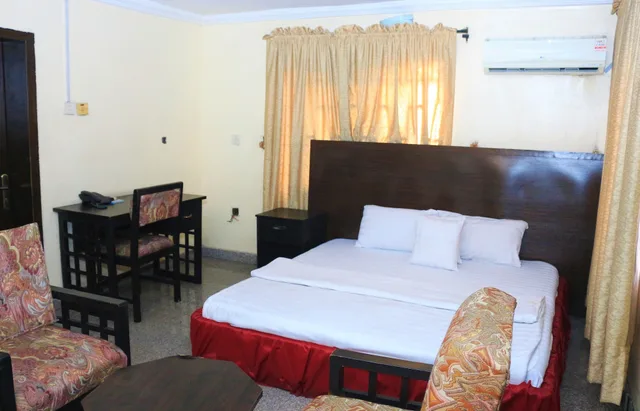 Executive, Queen Bed, Sissi Hotel 4/4