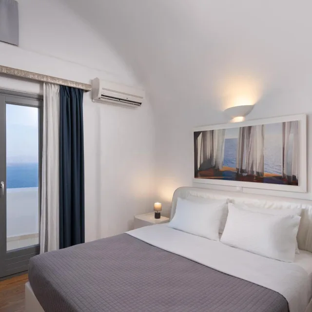 Serenity, Garden, Villa, Caldera View, Private Garden, Hot Tub، Santorini Princess Presidential Suites 2/10