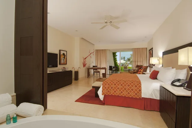 Pool, Ambassador, Suite, King Bed, Ocean View، Ambassador At Grand Velas 4/10