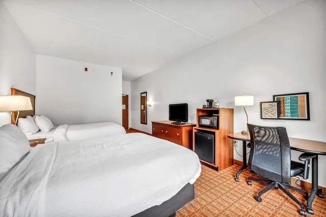 Room, 2 Queen Beds, Bathtub, Accessible, FAIRFIELD INN AND SUITES LUMBERTON 1/8