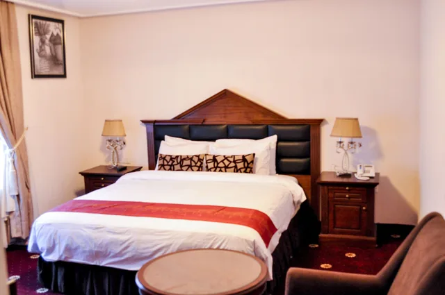 غرفة سوبيريور بسرير كوين، Caledonian Suites 4/7