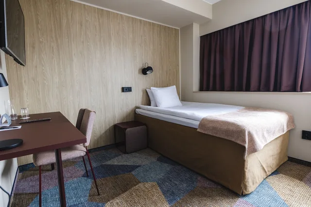 Compact, Single، Quality Hotel Royal Corner 13/18