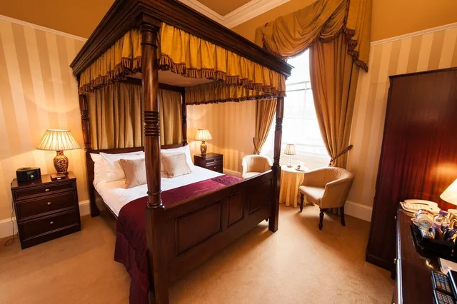 Four Poster, Superior, Double Bed، Kildonan Lodge Hotel 1/1