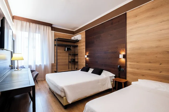 غرفة اقتصادية ثلاثية بسرير كوين مع أريكة، Hotel Italia 2/4