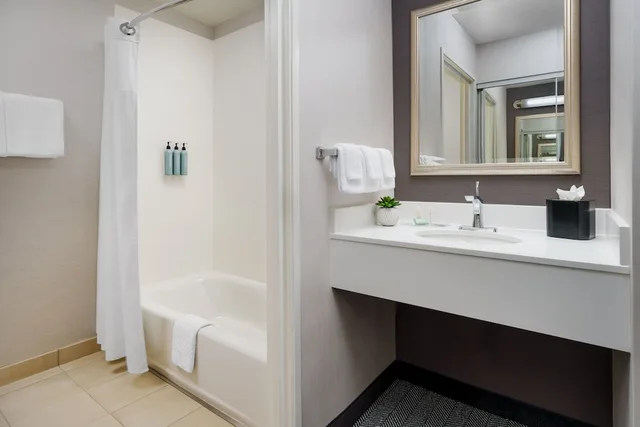Room, Multiple Beds, Accessible، Courtyard Sacramento Folsom 4/4