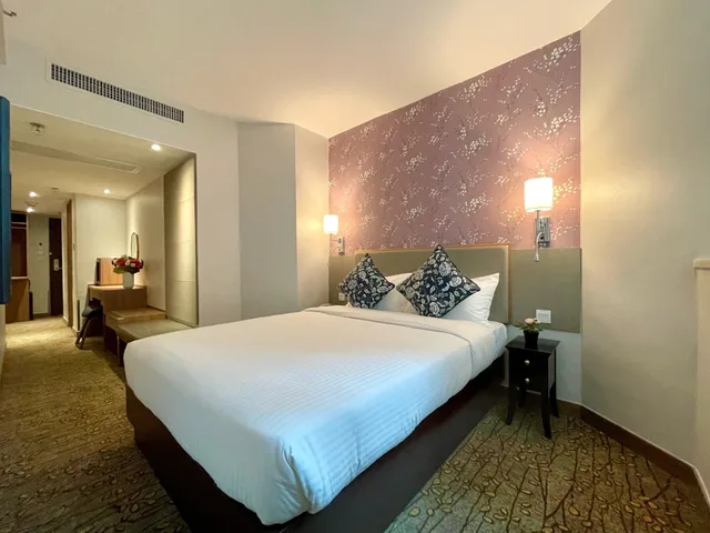 غرفة سوبيريور بإطلالة على المدينة، Lander Grand Hotel 2/4
