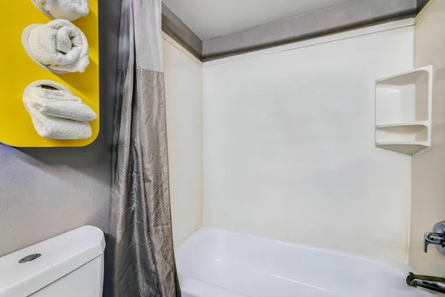 جناح ديلوكس بسرير كينج، Motel6 Mesquite, TX - Balch Springs 8/8