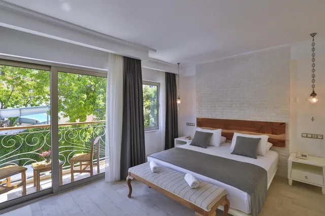 Deluxe, Double Bed, Balcony, Arnna Hotel 3/10