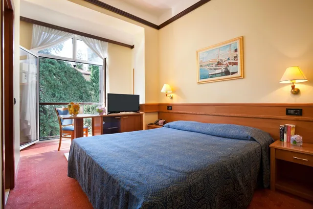 غرفة بسرير مزدوج أو سريرين منفصلين، Hotel Kristal 1/5