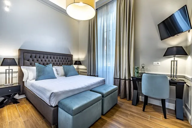 غرفة بسرير كوين، Hotel Ungherese 9/10