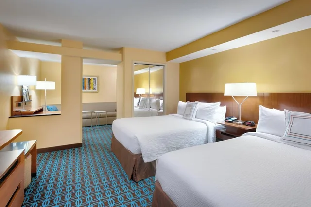 جناح بسريرين كوين مع أريكة، Fairfield Inn And Suites Idaho Falls 1/2