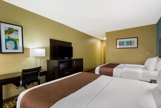 غرفة بسريرين كوين، Quality Inn Houston East I-10 1/3