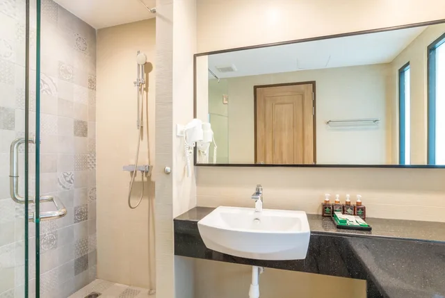 غرفة عائلية ثلاثية بسرير كينج وسرير فردي، Ananta Burin Resort 5/6