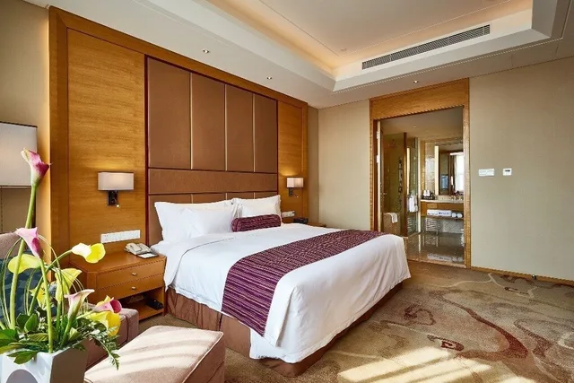 جناح تنفيذي بسرير كينج، Wyndham Jingzhou 2/3