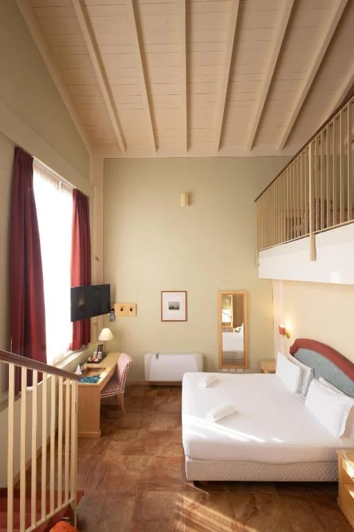 Classic, Quintuple، Hotel Belvedere San Gottardo by LVG Hotel Collection 3/10