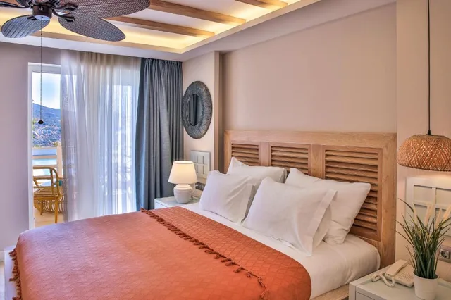 غرفة كومفورت بإطلالة على البحر، Kalkan Saray Suites Hotel 1/8
