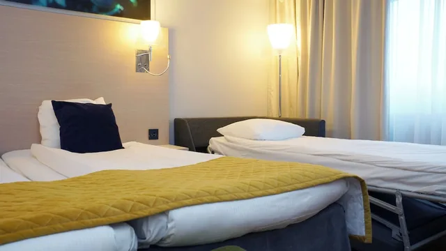 غرفة قياسية بسريرين منفصلين مع أريكة، QUALITY HOTEL SUNDSVALL 6/10