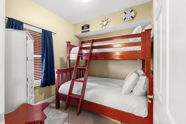 شقة سكنية بسرير كينج وسرير كوين وسرير فردي بإطلالة على البحر بـ3 غرف نوم مع أريكة، Calypso Beach Resort By Panhandle Getaways 1/10