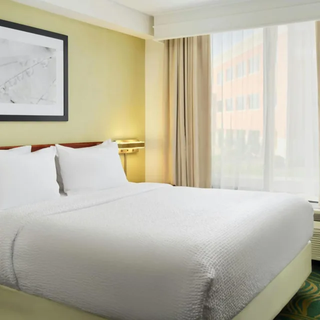 Suite, King Bed, Dining Area, Sofa، SpringHill Suites by Marriott Chicago Southwest at Burr Ridge/Hinsdale 2/5