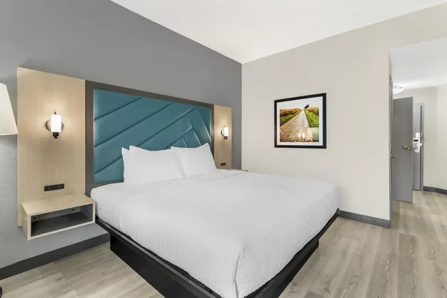 Room, King Bed, Accessible, Best Western Eagles Inn 4/10