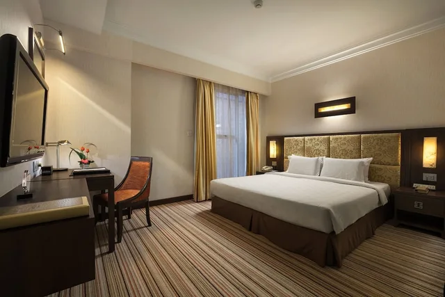غرفة سوبيريور بسرير كينج، Silk Path Hotel Hanoi 1/1