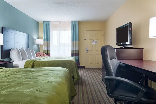 غرفة بسريرين مزدوجين لذوي الإعاقة، Quality Inn Calhoun North I-75 3/7