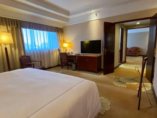 جناح بسرير كينج، Jianguo Garden Hotel 1/3