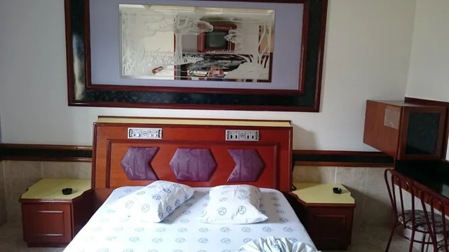 Suite, Double Bed, Bathtub, North Palace Hotel 1/1