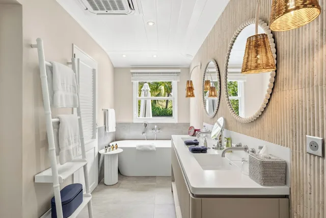 جناح جونيور بسرير كينج بمسبح خاص، Hotel Le Toiny 7/7