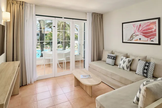شقة بسريرين منفصلين بشرفة بغرفة نوم واحدة مع أريكة، Grupotel Club Menorca 3/5