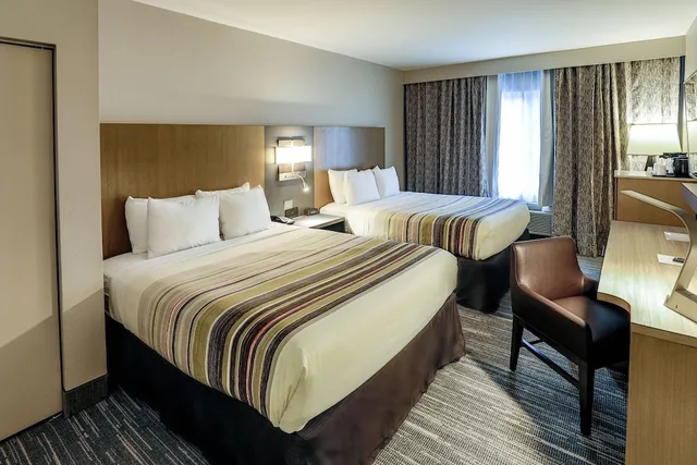 غرفة بسريرين كوين لذوي الإعاقة، Country Inn & Suites By Radisson Nashville Airport TN 5/10