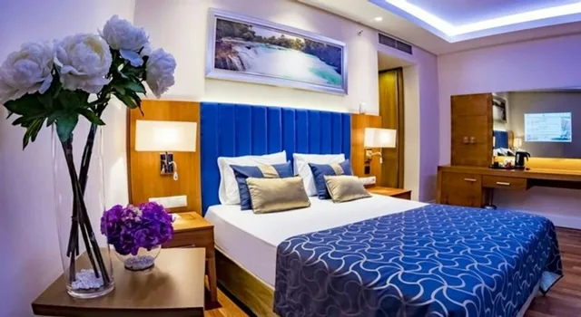 غرفة قياسية بسرير مزدوج أو سريرين منفصلين، Liberty Hotels Lara 1/4