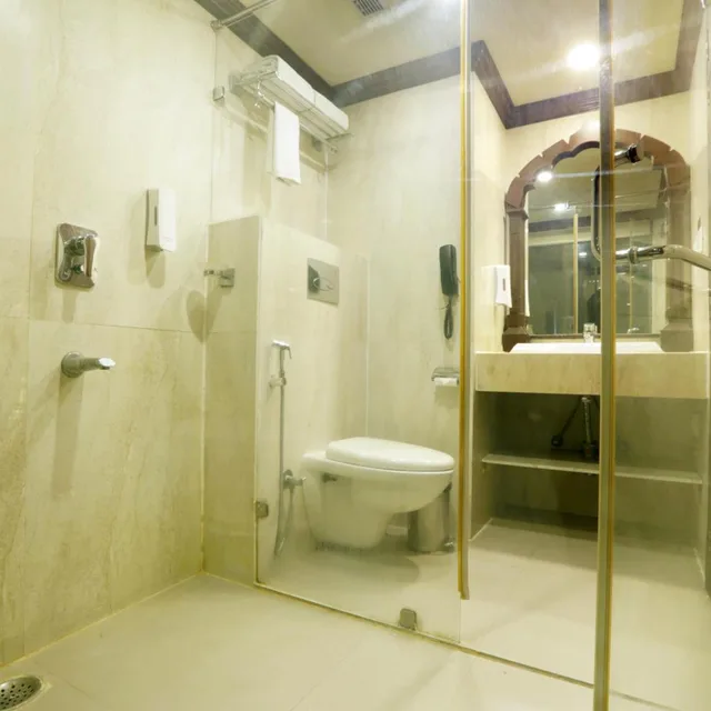 جناح، Comfort Inn Sapphire 8/8