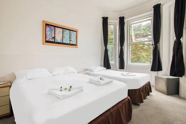 غرفة قياسية بسريرين منفصلين، OYO The Lodge Bournemouth 2/7