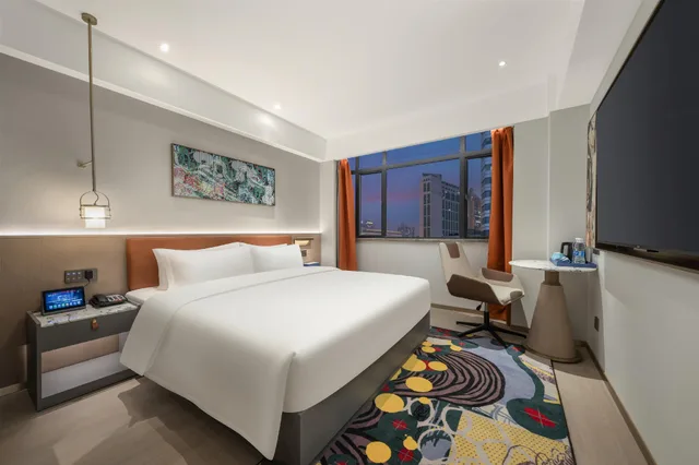 Business, Deluxe, Queen Bed, INSAIL HOTEL Guangzhou Beijing Road Pedestrian Street 1/1